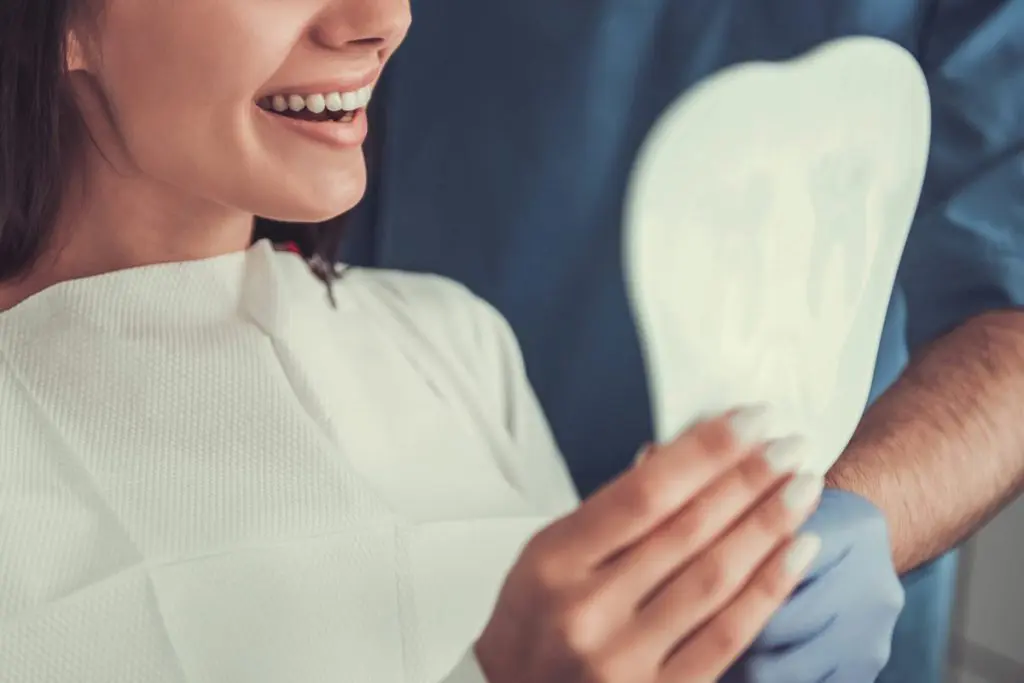 What Does A Dental Hygienist Do?